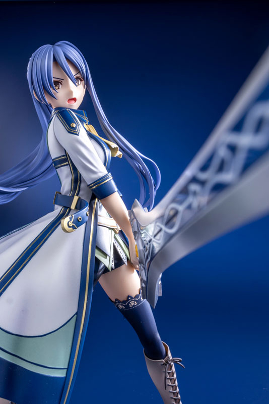 FIGURE-201485_29.jpg