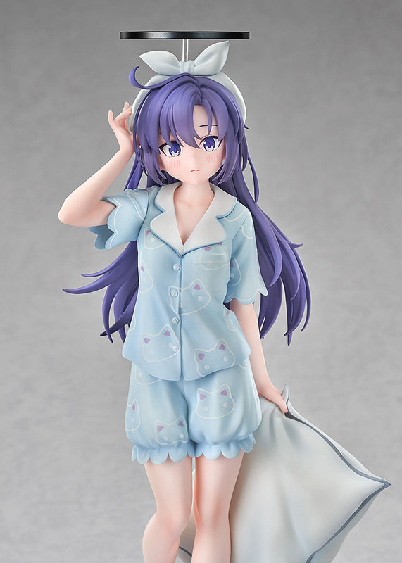 FIGURE-201537_06.jpg