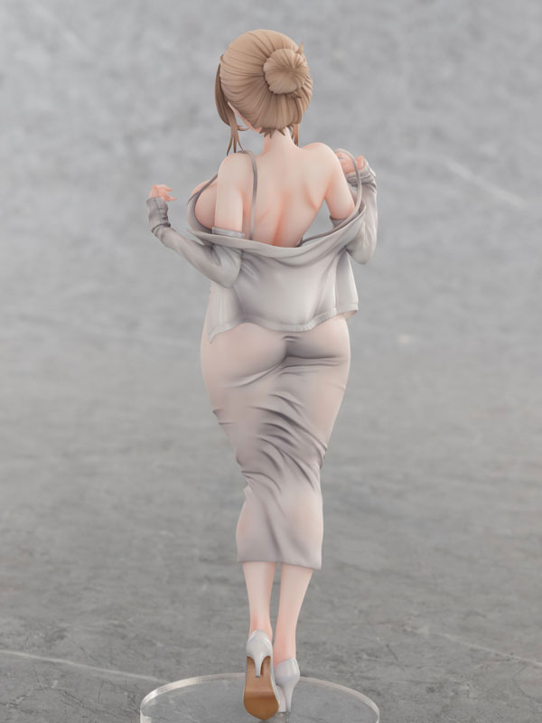 FIGURE-201733_06.jpg