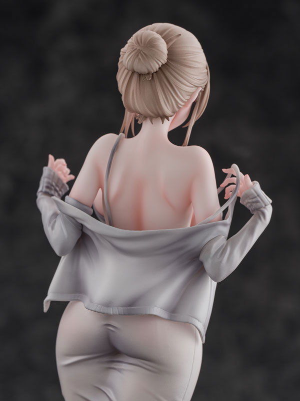 FIGURE-201733_24.jpg