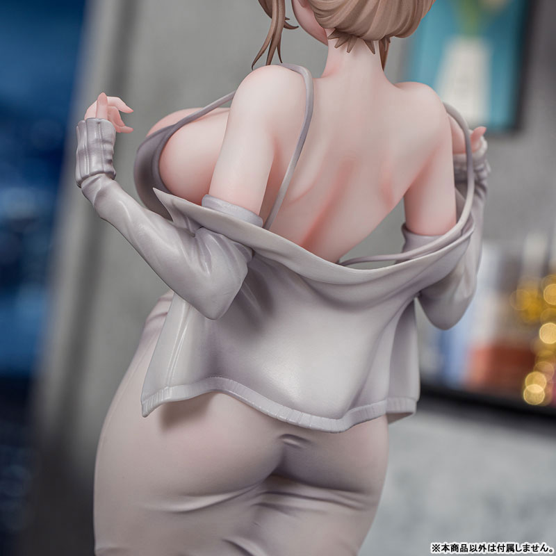FIGURE-201733_28.jpg