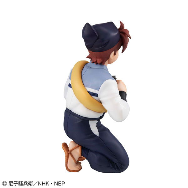FIGURE-201753_05.jpg