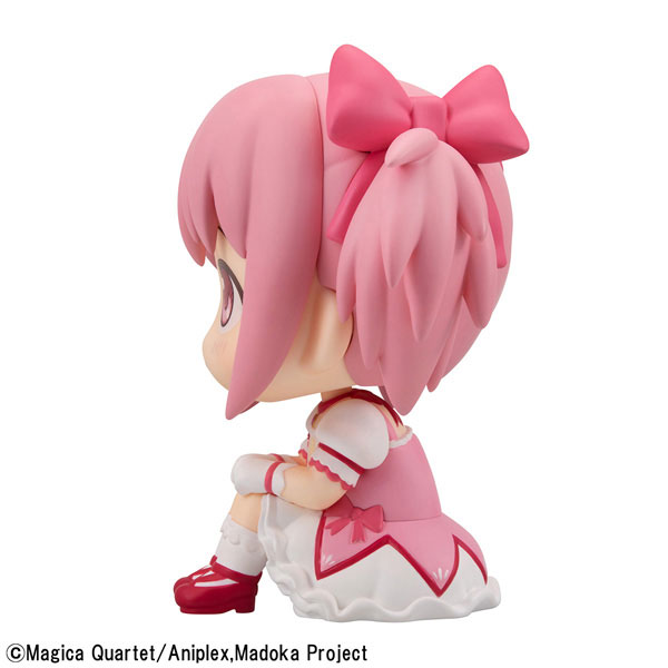 FIGURE-201758_06.jpg