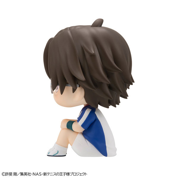 FIGURE-201763_06.jpg
