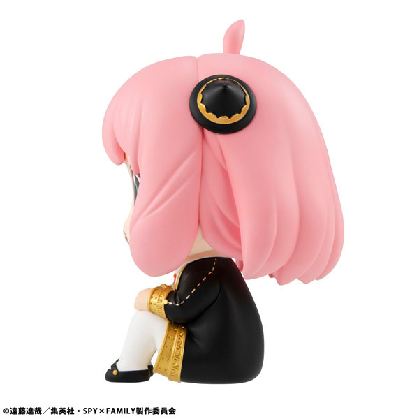 FIGURE-201771_05.jpg