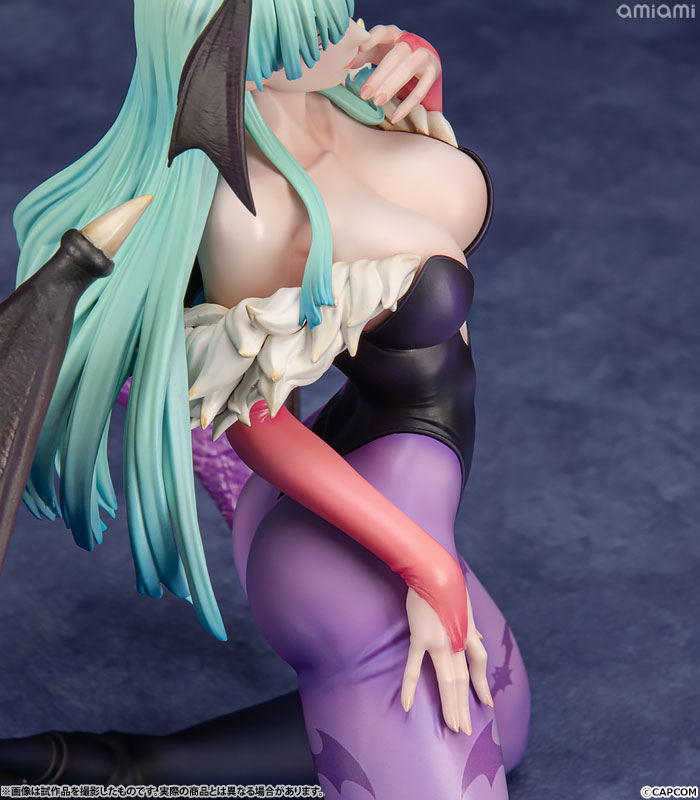 FIGURE-201794_15.jpg
