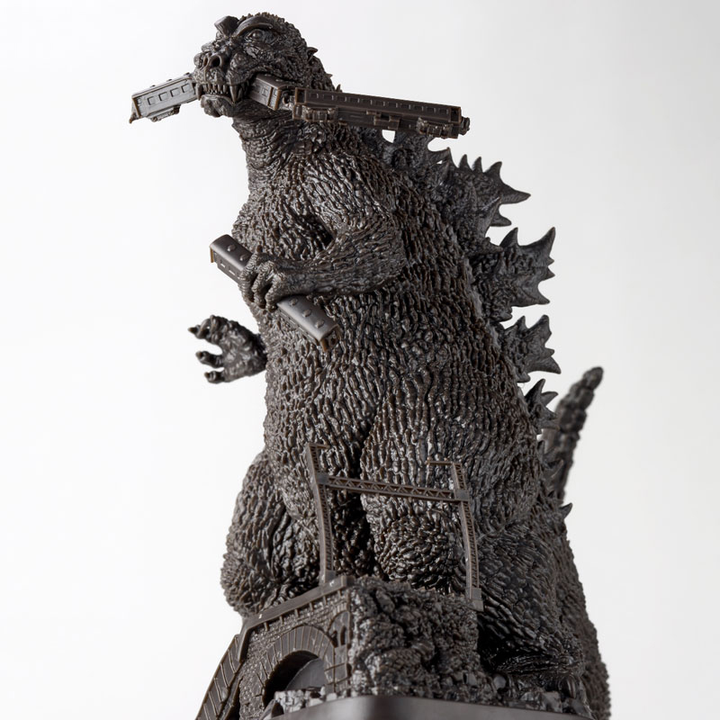 FIGURE-201999_12.jpg