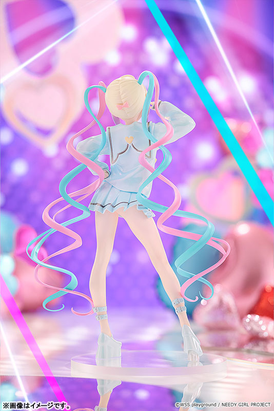 FIGURE-202670_04.jpg