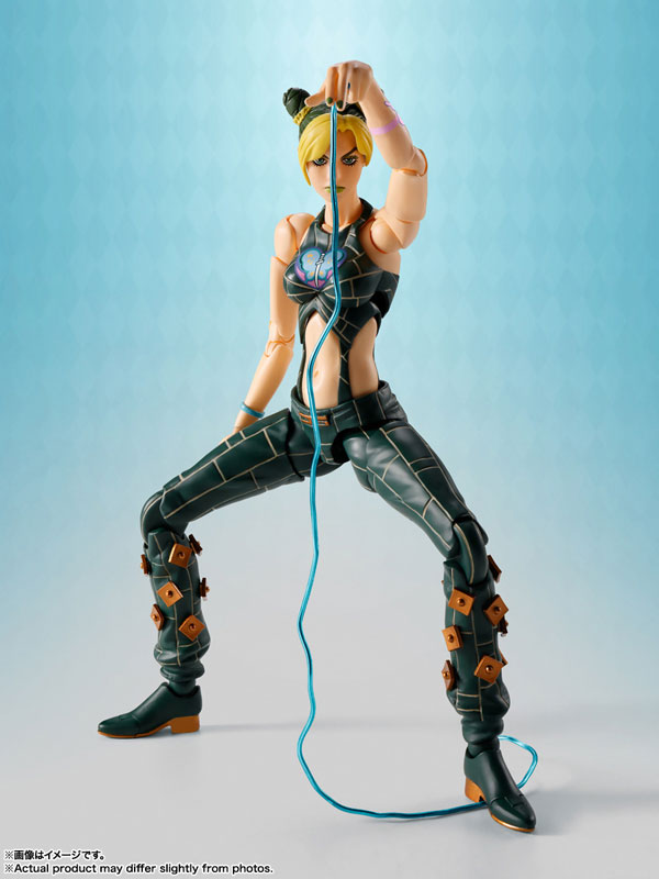 FIGURE-202919_06.jpg