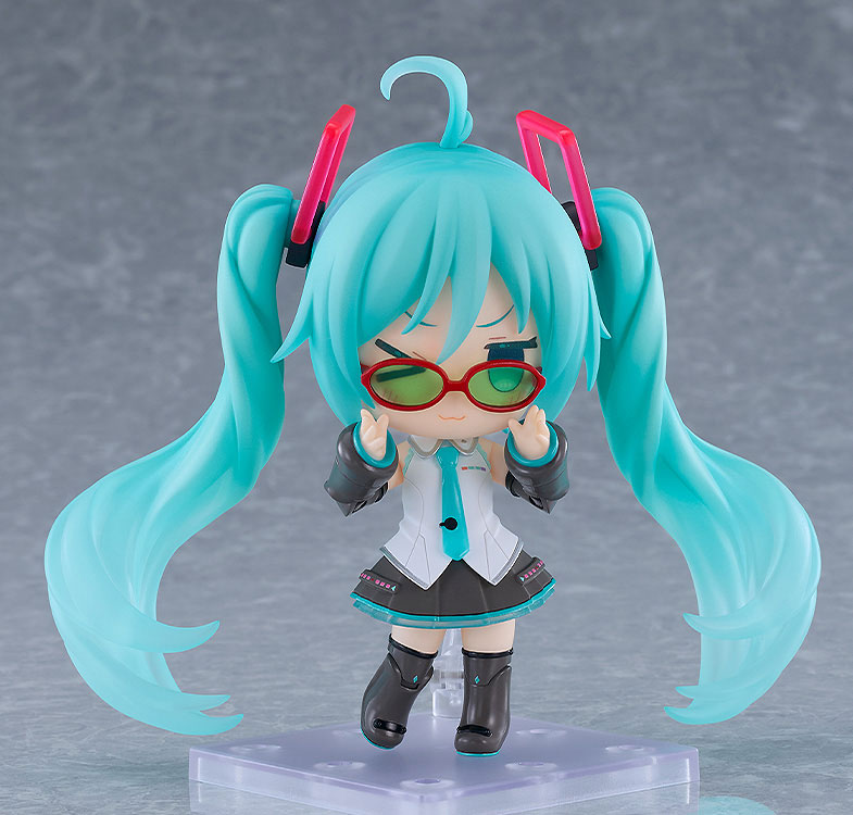 FIGURE-202990_07.jpg