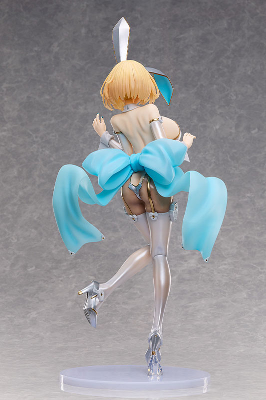 FIGURE-203310_06.jpg