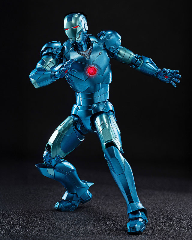 FIGURE-203312_06.jpg