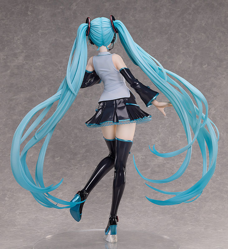 FIGURE-203419_06.jpg