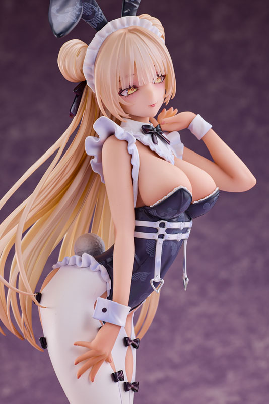 FIGURE-203423_08.jpg