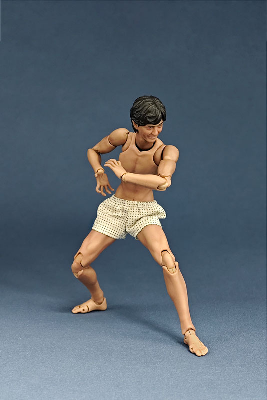 FIGURE-203492_06.jpg