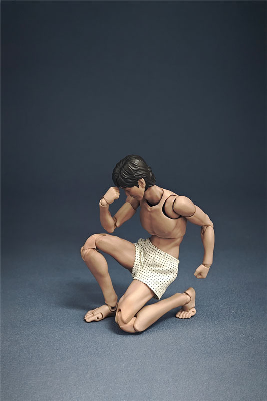 FIGURE-203492_07.jpg