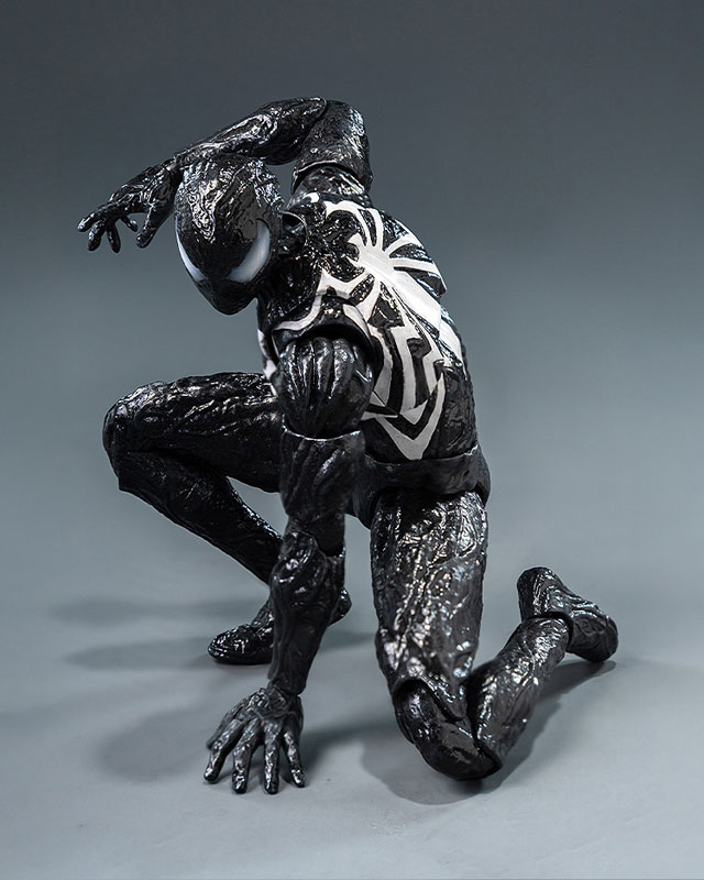 DLX スパイダーマン シンビオート・スーツ(ピーター・パーカー)通常版 1/12 可動フィギュア