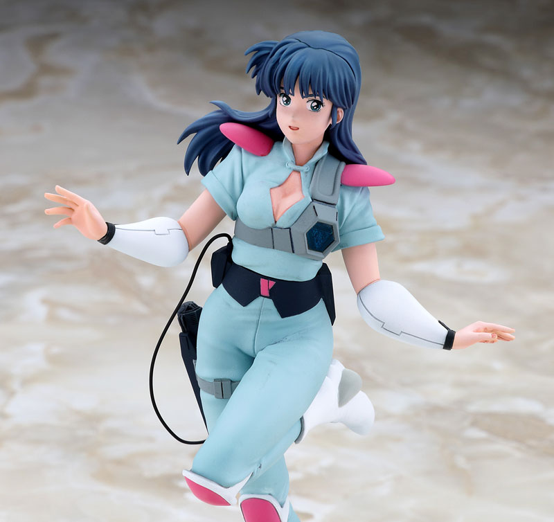 TOY-SCL3-94499_02.jpg