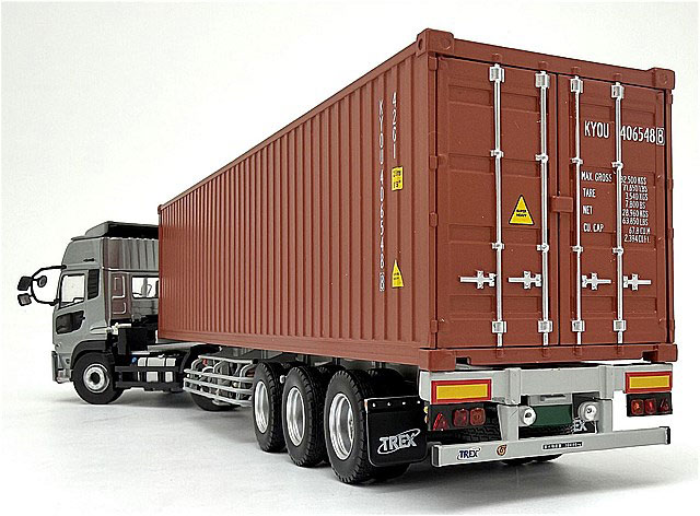 TOY-SCL3-94566_02.jpg