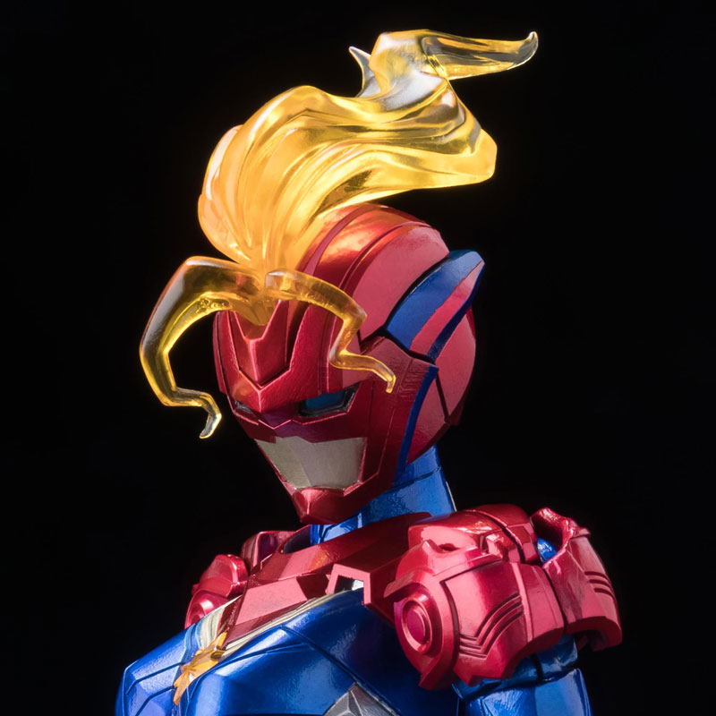 ファイティングアーマー キャプテン・マーベル アクションフィギュア