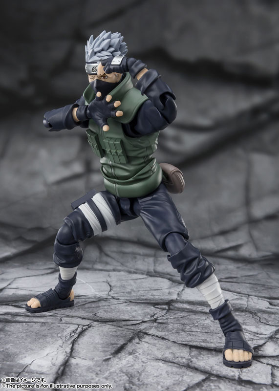 S.H.Figuarts はたけカカシ -勇名轟く写輪眼の英雄- 『NARUTO -ナルト