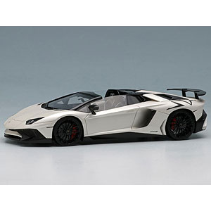 1/43 ランボルギーニ アヴェンタドール LP750-4 SV ロードスター