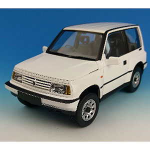 1/18 スズキ エスクード ホワイト