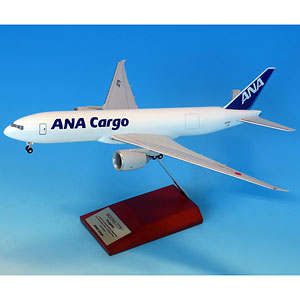全日空商事 1/200 ANA B737-800 東北FLOWER JET ANA、東北に咲く花々を描いた「東北 FLOWER JET」を5月14日から