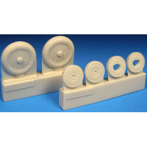 1/48 Bf109G 主車輪 トレッド有りリブありホイール付