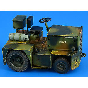 1/32 ユナイテッド G-40C 牽引トラクター (LPガスタイプ)
