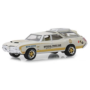 1/64 1972 Oldsmobile Vista Cruiser 56th Annual Indianapolis 500 Mile Race Official Pace Car Medical Director