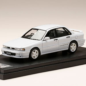 1/43 三菱ギャランVR-4 (E39A) 1990 カスタムバージョン ソフィアホワイト