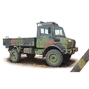1/72 独・ウニモグU1300L軍用2トントラック プラモデル
