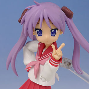 Amazon | らき☆すた 柊かがみ PVC塗装済み完成品 | フィギュア