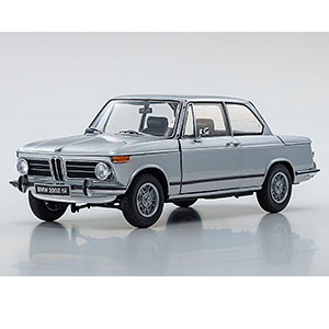 KYOSHOオリジナル 1/18 BMW 2002 tii (ホワイト)[京商]《在庫切れ》