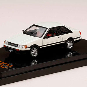 1/64 トヨタ カローラ レビン GT APEX 2ドア (AE86) レッド / ブラック