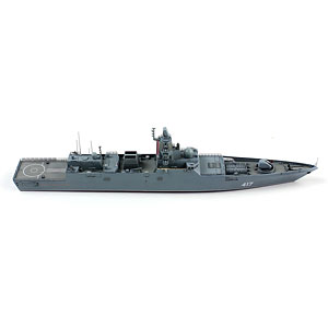 1/700 アドミラル・ゴルシコフ級 22350型フリゲート プラモデル