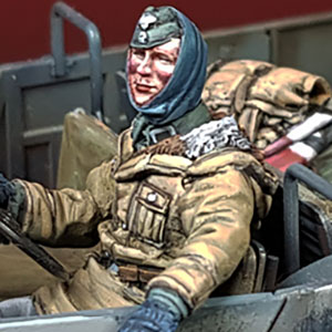 1/35 WWII ドイツ武装親衛隊 将校＆ドライバー乗員セット 合図する将兵