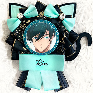 TVアニメ「ブルーロック」 猫耳付きロゼット＆缶バッジセット