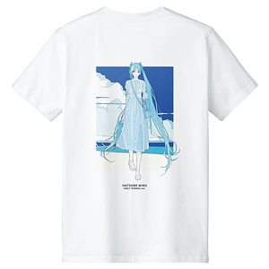 ピアプロキャラクターズ 描き下ろしイラスト 初音ミク 初夏のお出かけver. Art by かとうれい Tシャツ メンズ XXL