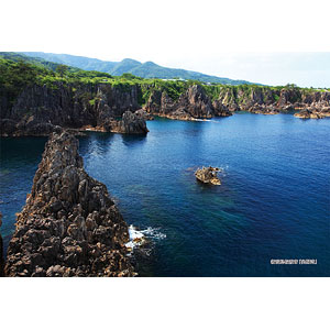 ジグソーパズル シリーズ・日本の都市8 新潟県佐渡市「尖閣湾」 300ピース (300-326)