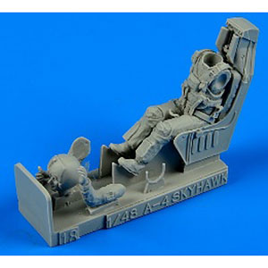 1/48 A-4 スカイホーク 駐機時 アメリカ海軍パイロット