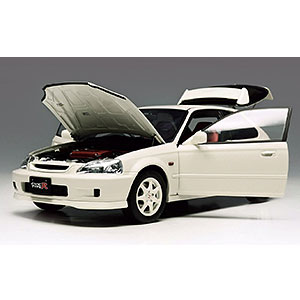 Amazon.co.jp: モーターヘリックス 1/18 シビック タイプR EK9