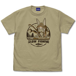 メイドインアビス 烈日の黄金郷 釣りするナナチ Tシャツ/SAND KHAKI-S