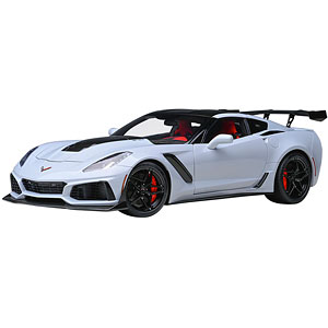 1/18 シボレー コルベット (C7) ZR1 (グレー・メタリック)