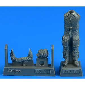 1/32 WW.II ドイツ空軍パイロット 待機姿勢