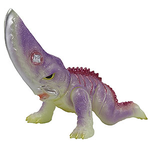 ミドルサイズシリーズ ガメラ 第6弾 ギロン(1969) ルミナスパープル Ver. 完成品フィギュア