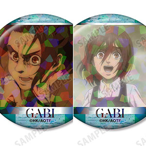 進撃の巨人 ガビ 場面写ホログラム缶バッジ2個セット