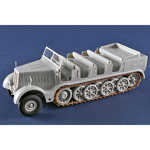 1/35 ドイツ軍 18tハーフトラック Sd.kfz.9 砲兵仕様 プラモデル