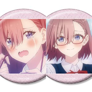 TVアニメ『2.5次元の誘惑』 橘美花莉 場面写グリッター缶バッジ2個